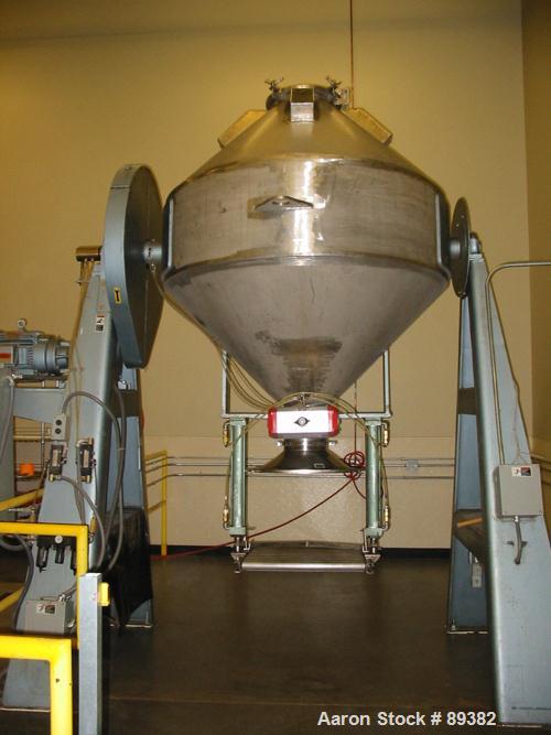 USED: Paul O Abbe Rota Cone Blender, 82 cubic foot total capacity, 50 cubic foot working capacity. 304 stainless steel. 66" diameter x 20" straight side x 35" and 39" cones. 16" diameter top port wit...