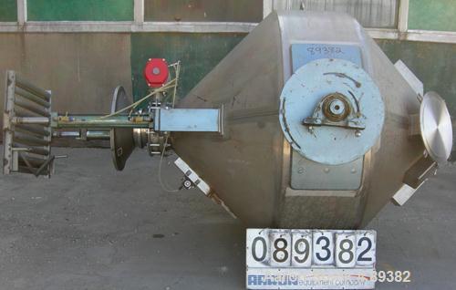 USED: Paul O Abbe Rota Cone Blender, 82 cubic foot total capacity, 50 cubic foot working capacity. 304 stainless steel. 66" diameter x 20" straight side x 35" and 39" cones. 16" diameter top port wit...