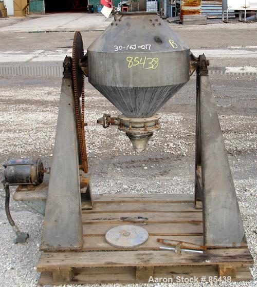 Used- Stainless Steel Paul O Abbe Rota Cone Blender, 2.5 Cubic Feet Working Capacity, 3.9 Total