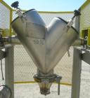 Used Patterson Kelly twin shell cross flow blender, 1 cubic foot capacity, 316 stainless steel. Maximum material density 500 pounds per cubic foot. (2) 10