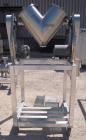 Used Patterson Kelley Twin Shell Blender, 16 quart capacity (.52 cubic feet), 304 stainless steel.  (2) 9