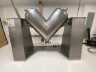 Used Shanghai Tianfan Pharmaceutical Machinery Factory Twin Shell Dry 