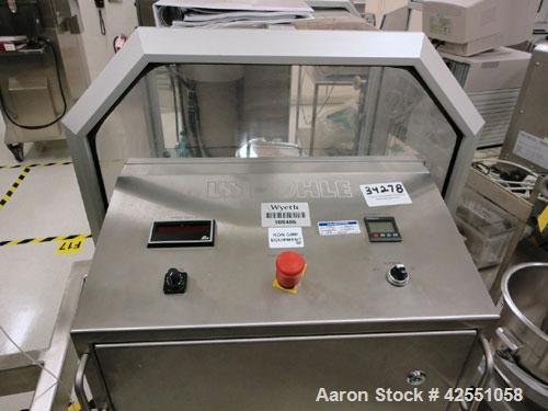 Used L.B. Bohle Bin Blender, Model LM40, Stainless Steel. (5) Stainless steel bins, approximate dimensions, (1) 8" x 6", (1) 8" x 4", (1) 6" x 6", (1) 6" x 4", (1) 4" x 5", on base with variable spee...