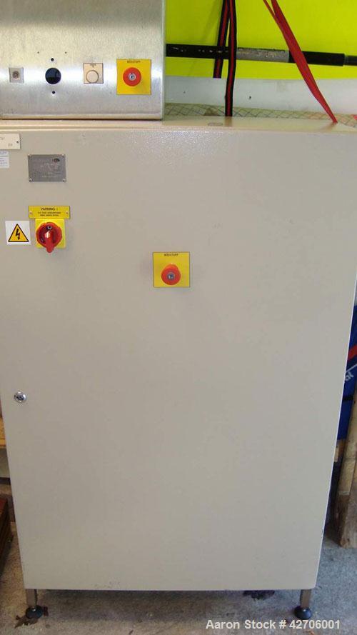 Used GEA IBC Single Pedstal Container Mixer/Blender. Material of construction is 316 stainless steel, total capacity 500 liter, working capacity 330 liter, non-jacketed container. Belt driven via a g...