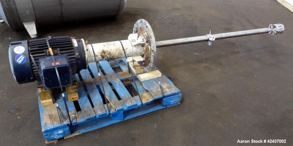 Used Admix Rotosolver High Shear Disperser/Dissolver, Model 200RS133. Approximate 2-1/2" diameter 316 stainless steel shaft with a 5.25" diameter mixing head, maximum batch size 400 gallon. Driven by...