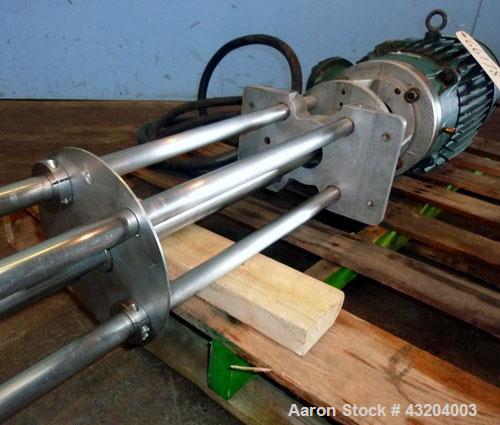 Used Arde Barinco Style Homomixer, Model 3H, Stainless Steel.(4) Support posts, (1) shaft with mixing blade.4" diameter rotor, 47 1/2" long 4 post shaft. Driven by a 2 speed, 10 HP, 3/60/460 Volt, 18...