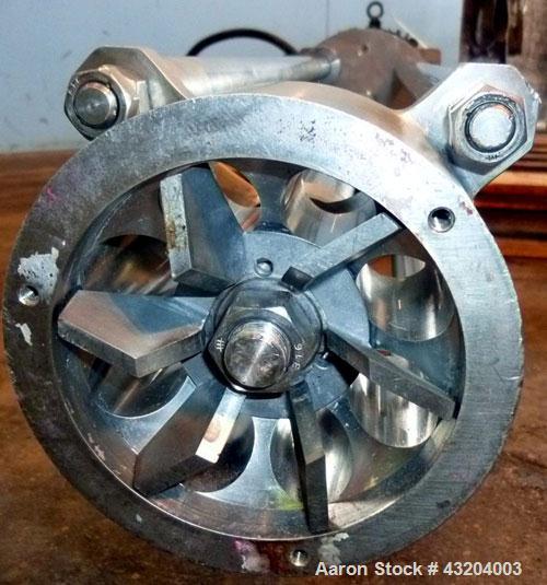 Used Arde Barinco Style Homomixer, Model 3H, Stainless Steel.(4) Support posts, (1) shaft with mixing blade.4" diameter rotor, 47 1/2" long 4 post shaft. Driven by a 2 speed, 10 HP, 3/60/460 Volt, 18...