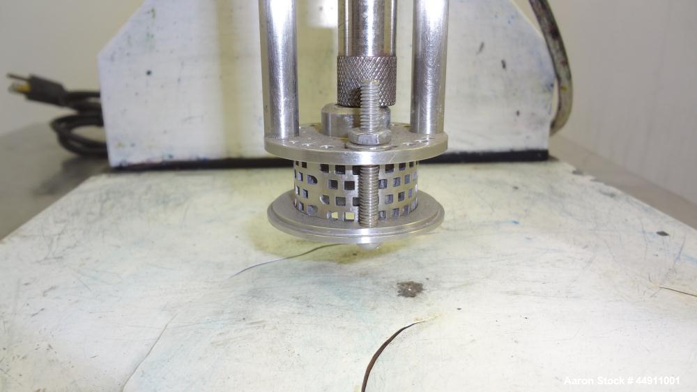 Used Silverson Laboratory Batch Mixer Emulsifier, Model L4R, 316 Stainless Steel. Nominal speed range 8000 rpm, batch range 1ml to 12 liters (0.0003 to 3.1 gallon), approximately 11-1/2" long shaft, ...