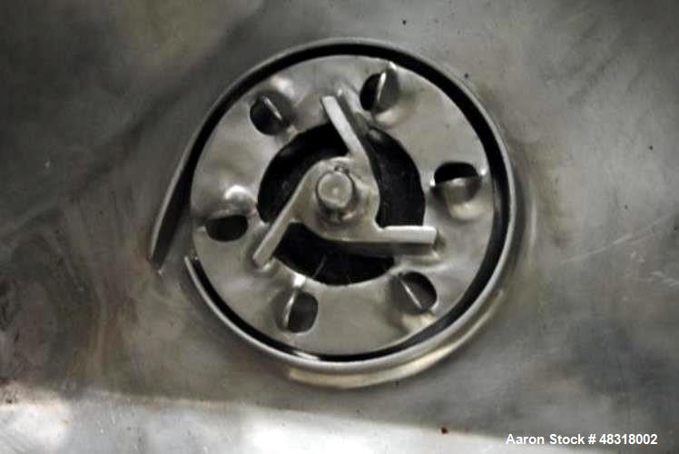 Used Likwifier, Approximate 30 Gallon, 304 Stainless Steel, Vertical.