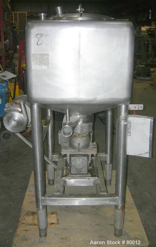 USED: APV 50 gallon vertical rectangular liquifier, 304 stainless steel. 26" wide x 26" wide x 18" straight side. 316 stainless steel blade driven by a 10 hp, 3/60/208-230/460 volt, 1760 rpm motor. T...