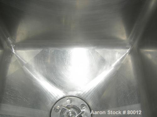 USED: APV 50 gallon vertical rectangular liquifier, 304 stainless steel. 26" wide x 26" wide x 18" straight side. 316 stainless steel blade driven by a 10 hp, 3/60/208-230/460 volt, 1760 rpm motor. T...