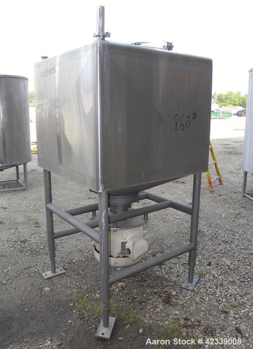 Used Breddo Likwifier, 200 Gallon, Model LDT, 304 Stainless Steel. Non-jacketed tank 40" wide x 40’’ long x 31’’ straight side. Flat top, coned bottom. Openings: top 1-1/2" tri-clamp, (2) 2" tri-clam...