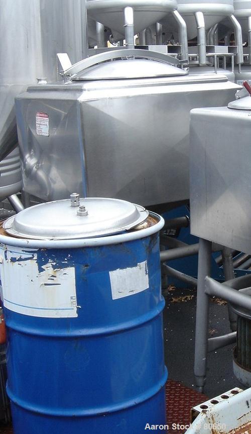 USED: Breddo Likwifier, model LTDW100, stainless steel. 100 galloncapacity, jacketed and insulated, rated 90 psi. 35" wide x 35" long x26" deep. Openings: top 24" diameter manway with cover, (3) 2" t...