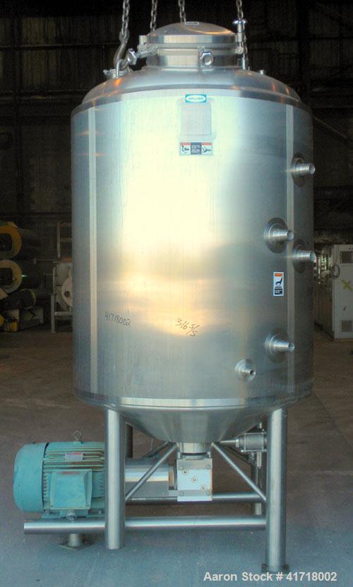 Used Walker Stainless Liquifier, 500 Gallon, model PV-Liquiverter, 316L stainless steel, vertical. Jacketed tank 52'' diameter x 60'' straight side, dished top, coned bottom. #4 Sanitary internal rat...