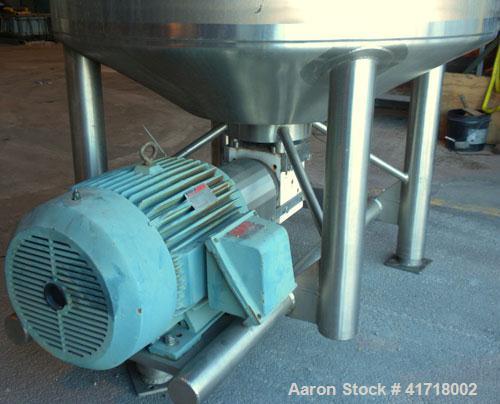 Used Walker Stainless Liquifier, 500 Gallon, model PV-Liquiverter, 316L stainless steel, vertical. Jacketed tank 52'' diameter x 60'' straight side, dished top, coned bottom. #4 Sanitary internal rat...