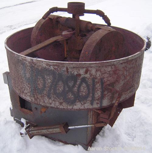 Used National Engineering Simpson Mix-Muller. 36" diameter 304 stainless steel pan.(2) 16'' diameter x 3'' wide carbon steel mulling wheels, (1) scraper. Approximate 6'' x 12'' side bottom outlet wit...