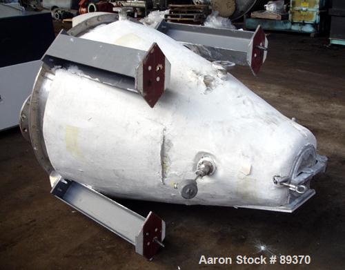 Used Hosokawa Micron Nauta Mixer, Model 3VV-2. 10.5 Cubic Feet Working Capacity, Stainless Steel. 300 Liter capacity, independent .5 hp, 230/460 volt, swing arm and screw drives. Jacketed chamber, fl...