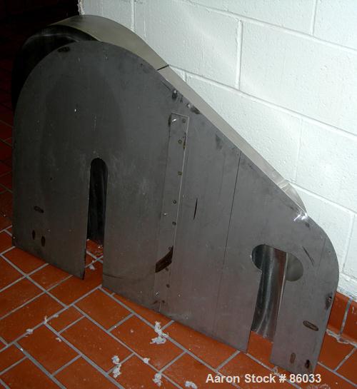 USED: J H Day Nauta mixer, 70 cubic foot working capacity, 304 stainless steel. Approximately 83" diameter x 115" straight side. Non-jacketed. 1/3 cover. Approximate 8" diameter pintle bearing bottom...
