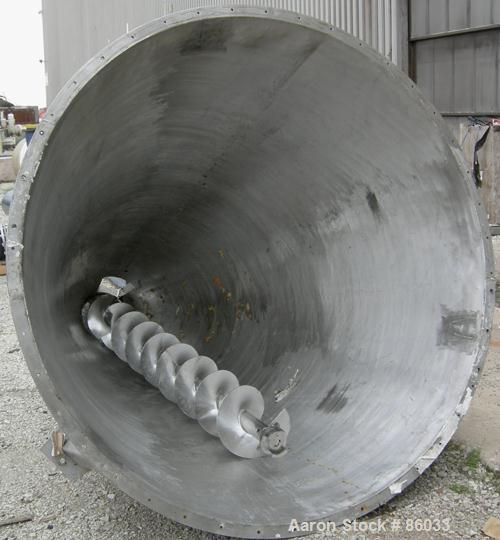USED: J H Day Nauta mixer, 70 cubic foot working capacity, 304 stainless steel. Approximately 83" diameter x 115" straight side. Non-jacketed. 1/3 cover. Approximate 8" diameter pintle bearing bottom...