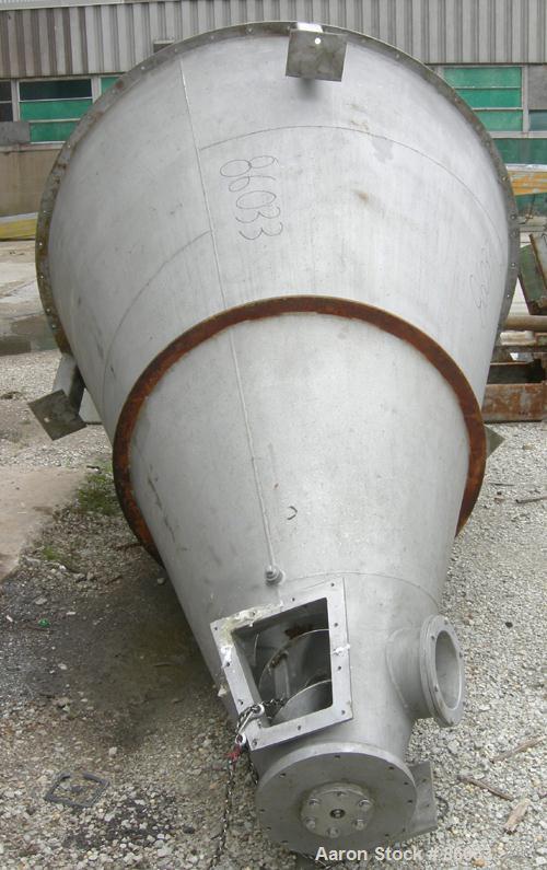 USED: J H Day Nauta mixer, 70 cubic foot working capacity, 304 stainless steel. Approximately 83" diameter x 115" straight side. Non-jacketed. 1/3 cover. Approximate 8" diameter pintle bearing bottom...