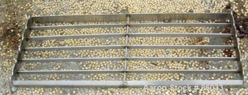 USED: J H Day Nauta mixer, 70 cubic foot working capacity, 304 stainless steel. Approximately 83" diameter x 115" straight side. Non-jacketed. 1/3 cover. Approximate 8" diameter pintle bearing bottom...