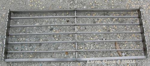 USED: J H Day Nauta mixer, 70 cubic foot working capacity, 304 stainless steel. Approximately 83" diameter x 115" straight side. Non-jacketed. 1/3 cover. Approximate 8" diameter pintle bearing bottom...