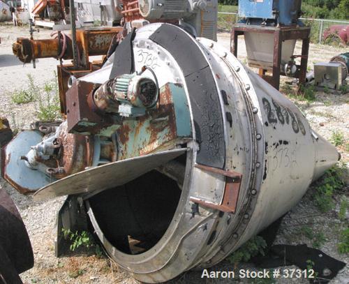 Used Nauta Mixer, ModelMBX 350, 304 Stainless Steel. 35 Cubic feet, 55" diameter x 84" straight side. Jacket top portion (water circulating only). Flat top cover, bolt down, 1/3 hinged. Bottom univer...