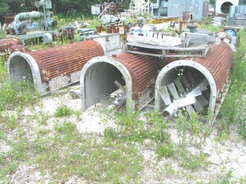 USED: 24" x 30" long stainless steel paddle mixer, 30' long with (3)10' sections, 3.5" diameter coupling, 25" square flanged outlet, onepaddle ever 3" of shaft length, paddles are 9" x 4" x 3.25" tra...
