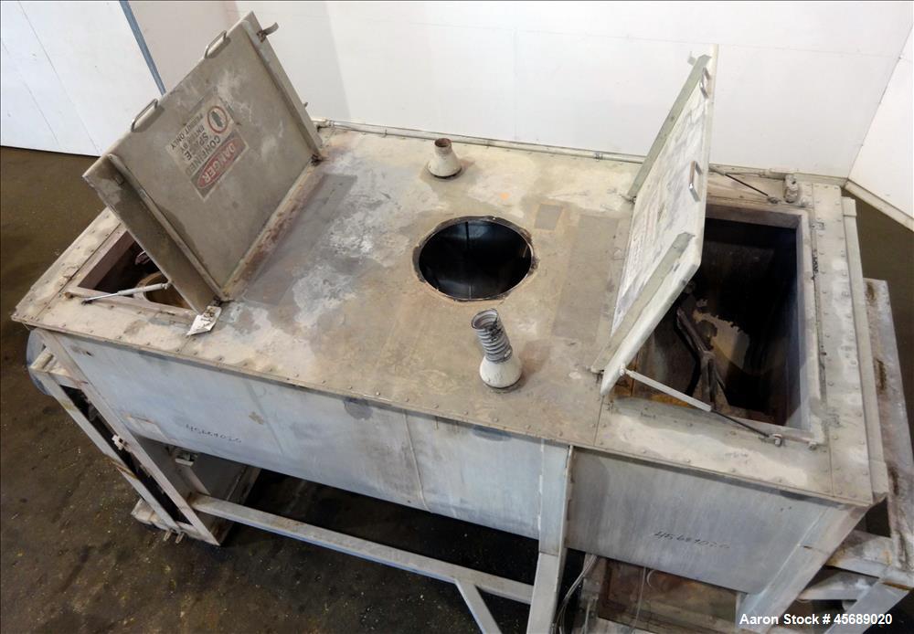 Used Davis Paddle Mixer, Approximate 220 Cubic Feet/ 600 Pounds Working Capacit