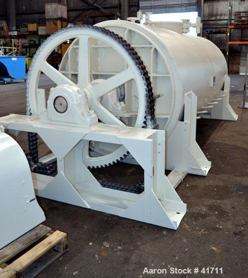 Used J.H. Day Cylindrical Paddle Mixer, 200 Cubic Feet Working Capacity, 316 Stainless Steel. 60" Diameter x 144" long. Carbon steel jacket rated 50 psi at 295 degrees F. Internal rated 50 psi at 295...