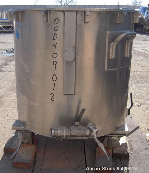 Used Ross 40 Gallon Mixing Can, 304 Stainless Steel. 25" diameter x 22" deep, stainless steel jacketed. 2" outlet. Mounted on casters.