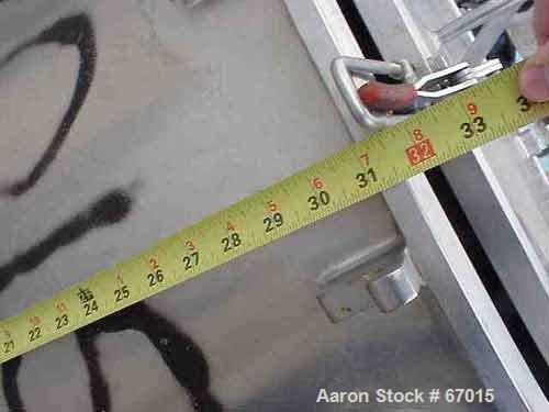 USED: Mixing can for an HDM100 (Ross) 100 gallon, 304 stainless steel,jacketed. 34" diameter x 28" straight side, flat bolt-on top, flatbottom. Includes follower plate. Openings: top (3) 1-1/2" NPT, ...