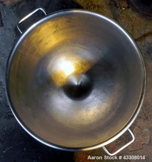 Used Hobart All Purpose Mixer, Model H-600, 60 Quart Capacity (15 Gallon). (4) Fixed speeds. Includes a wire stainless steel bowl guard, manual bowl lift, (1) 18” diameter x 16” deep 304 stainless st...