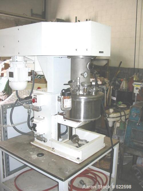 USED: Premier model ESD/V-2/1 two gallon dual shaft vacuum mixer withcan (similar to Ross PVM-2). Sanitary stainless steel construction,2.7 gallon total capacity, 1.5-2 gallon working capacity, stain...