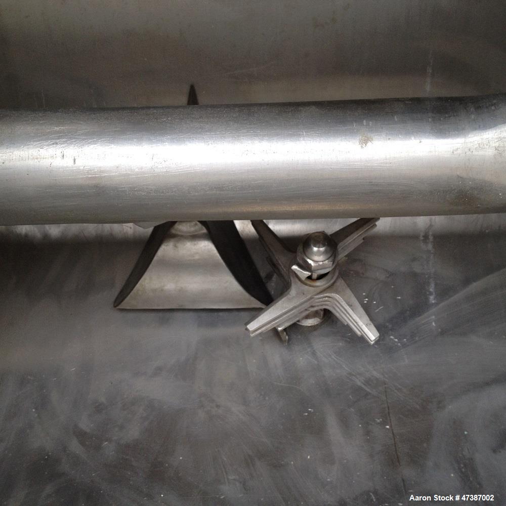 Used Lodige Plow Mixer, stainless steel 316. Max capacity 79.28 gallons (300 liters). Max. pressure 0.5 bar. Max. temperature 230 F (110 C).