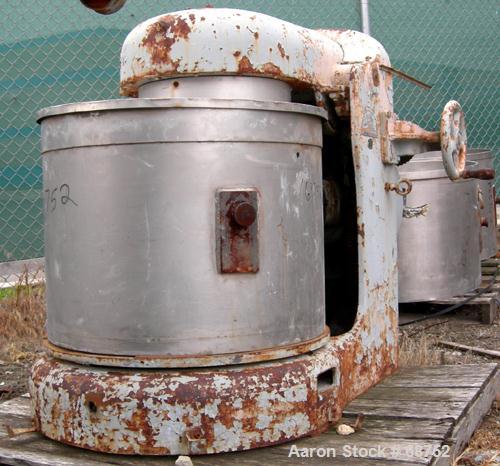 USED:Day pony mixer size 3. Working capacity 50 gallon, total 53gallon. (3) 28" diameter x 20" deep non-jacketed 301 stainless steelmixing cans. (4) 2" wide x 1/2" thick bolt-on paddles. Lift off cov...