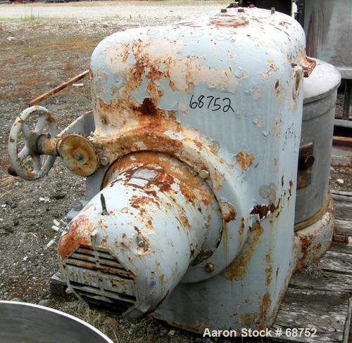 USED:Day pony mixer size 3. Working capacity 50 gallon, total 53gallon. (3) 28" diameter x 20" deep non-jacketed 301 stainless steelmixing cans. (4) 2" wide x 1/2" thick bolt-on paddles. Lift off cov...