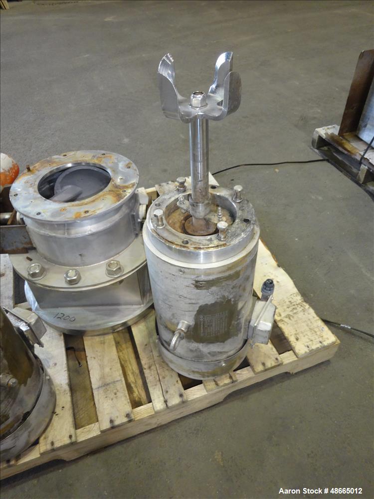 Used- Ribbon Blender, Approximate 178 Cubic Feet, 304 Stainless Steel.