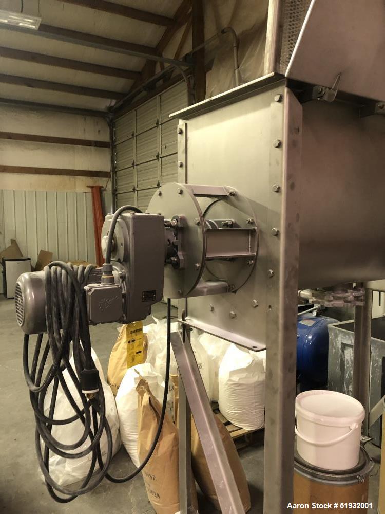 Used Industrial Screw Conveyor, Ribbon Blender