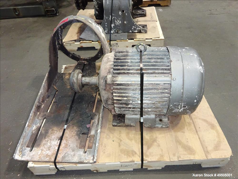 Used American Process System Double Spiral Ribbon Blender, Model DRB 100, 304 Stainless Steel, 100 Cubic Feet Working Capacity. Non-jacketed trough approximate 96" long x 45" wide x 54" deep. Inner r...