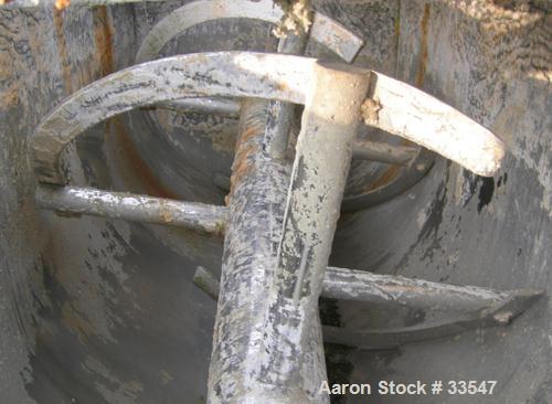 Used Babcock Gardner Interrupted Double Spiral Ribbon Blender, Model 2000H. 98 Cubic foot working capacity, 304 stainless steel. Non-jacketed trough 42" wide x 110" long x approximately 46" deep. 7" ...