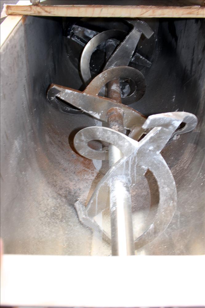 Used Beardsley & Piper Double Spiral Ribbon Blender, Model PRB-18-Sanitary, 18 Cubic Feet, 304 Stainless Steel. Non-jacketed trough 60" long x 24" wide x 28" deep. 2-1/2" Diameter shaft, inner ribbon...