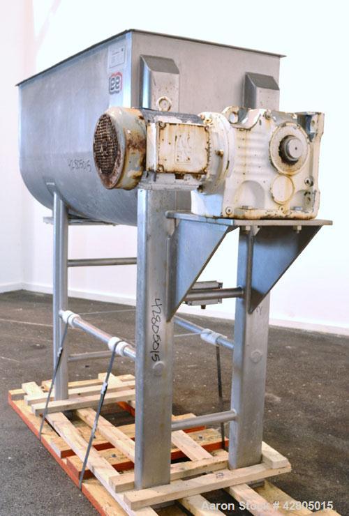 Used Lee Industries Double Spiral Ribbon Blender, 33.3 Cubic Feet Working Capacity, Model 200TDR, 316 Stainless Steel. #4 Finish Non-jacketed trough 30’’ wide x 72’’ long x 32’’ deep. Open top, no co...