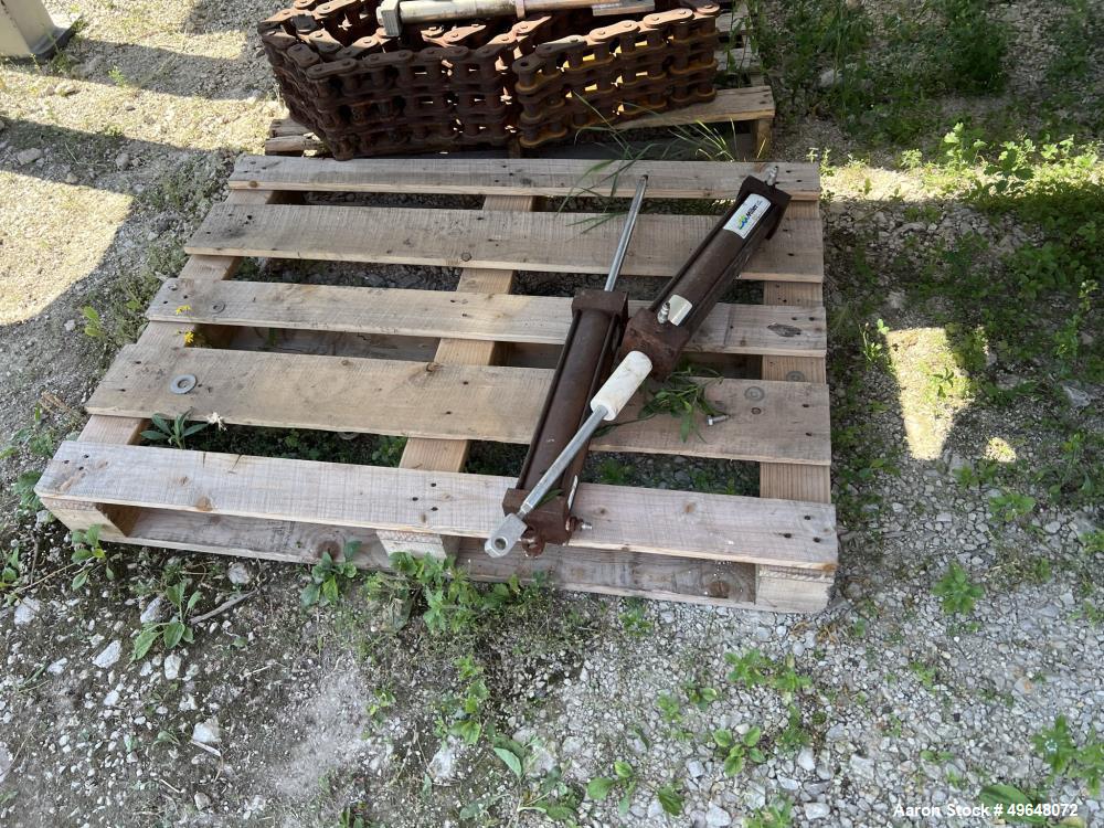 Used 316 Stainless Steel Double Spiral Ribbon Blender. Approximate 270 Cubic Foot working capacity. Non-Jacketed trough approximately 144" L x 60" W x 66" Deep. Open top, no cover. Approximate 10" di...