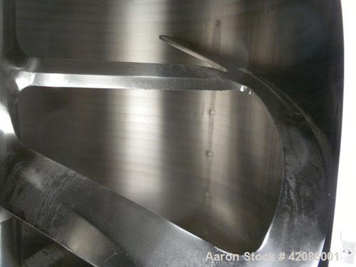 Used Ruberg Vertical Single Shaft Mixer, 88.3 cubic feet (25-2500 liter), model VM2500, 316L stainless steel. Non-jacketed chamber approximately 74" diameter x 50" deep, flat top and bottom. 6" diame...