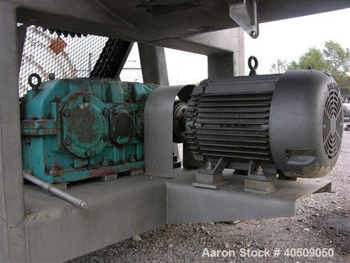 Used Sprout Waldron double spiral ribbon blender, model 14,000#, 267 cubic feet working capacity, stainless steel. Non- jacketed trough 60" wide x 144" long x approximately 65" deep. 10" diameter sha...