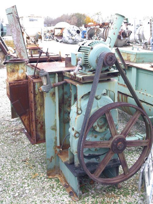 USED: Sprout Waldron double spiral ribbon blender, model B-21. 21 cu ft working capacity, carbon steel. Jacketed trough 24" wide x 80" long x approx 28" deep. 6" diameter shaft. Inner ribbon 2" wide ...