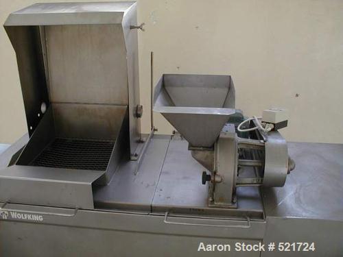 USED: Wolfking ribbon blender. Material of construction is stainless steel on product contact parts. Food grade. 26.5 cu ft (750 liter) capacity. Non-jacketed, not rated for vacuum. One removable end...