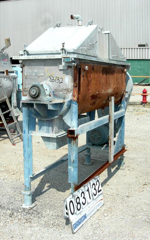 USED: Young Machinery double sprial ribbon blender, 24 cu ft working capacity, 304 stainless steel. Carbon steel jacketed trough 24" wide x 84" long x approx 26" deep, rated 75 psi at 320 deg F. 2-1/...