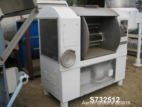 USED: Champion single dough mixer, stainless steel contact partswith 30" x 33" x 26" mix chamber. Unit has manual tilt. Unit has15 hp motor drive, 220/440V. Unitized with stainless steel hoodcover. H...